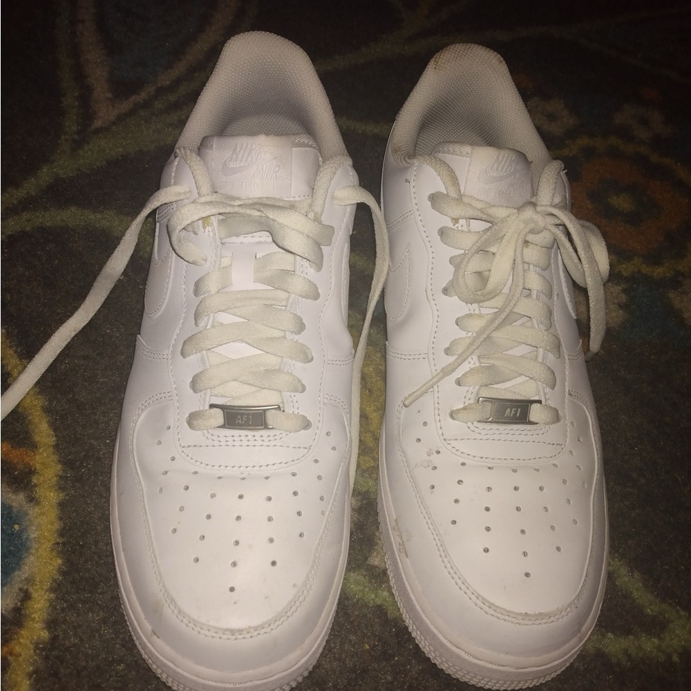 Airforce 1s +a new r shirt